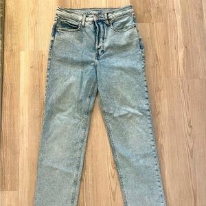 Old navy high rise sky high straight  jeans size 8